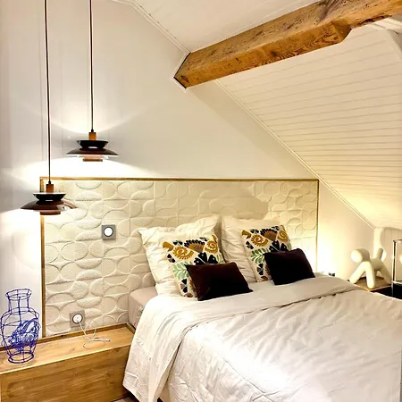 La Media, Elegante En Centre-ville, Avec Vue Appartement