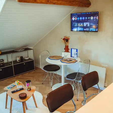 La Media, Elegante En Centre-ville, Avec Vue Apartmán *