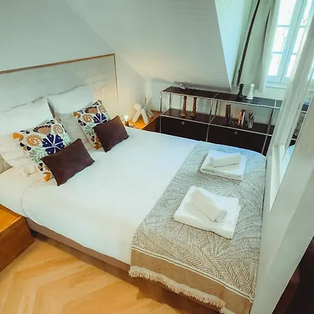 La Media, Elegante En Centre-ville, Avec Vue Apartmán