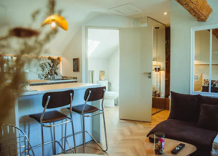 La Media, Elegante En Centre-ville, Avec Vue アパート *