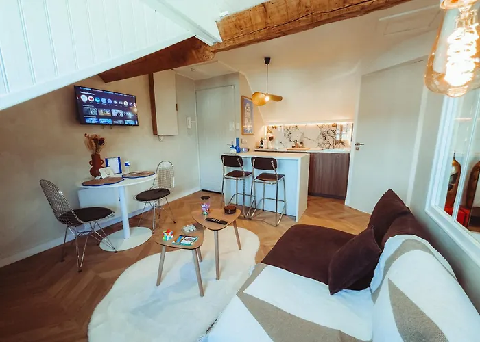 La Media, Elegante En Centre-ville, Avec Vue アパート *