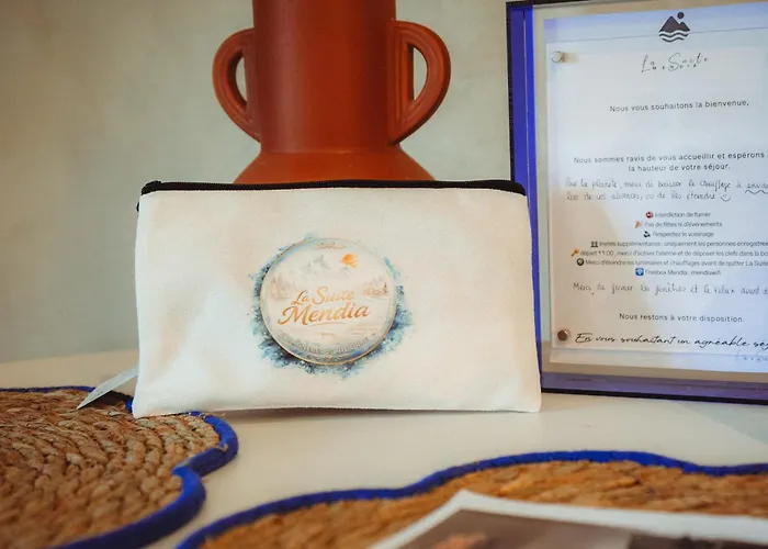 La Media, Elegante En Centre-ville, Avec Vue *